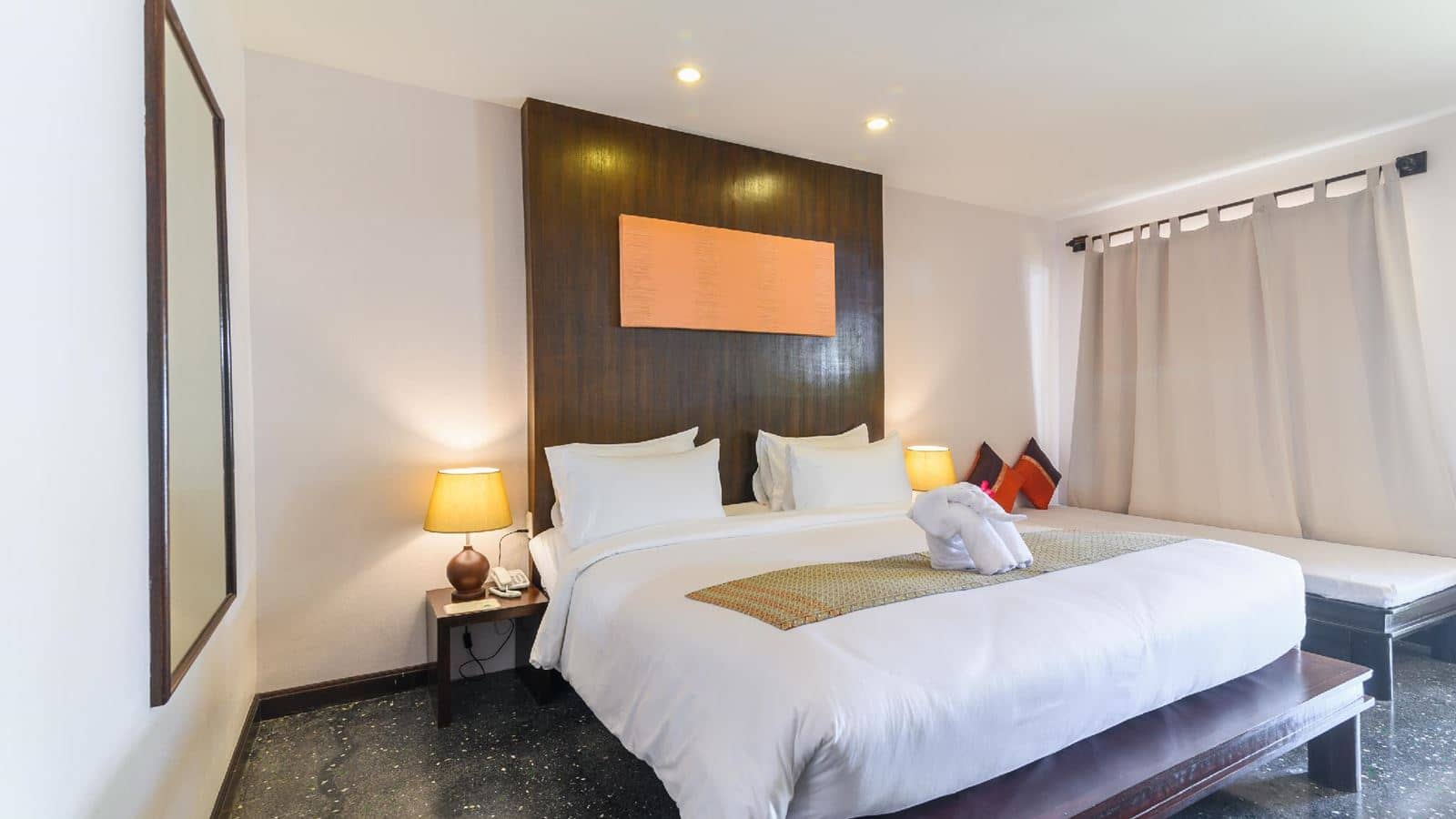 rooms-superior-pool-side