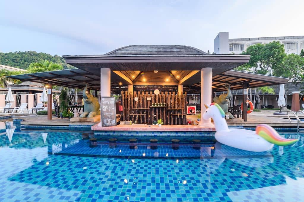 rooms-superior-pool-side