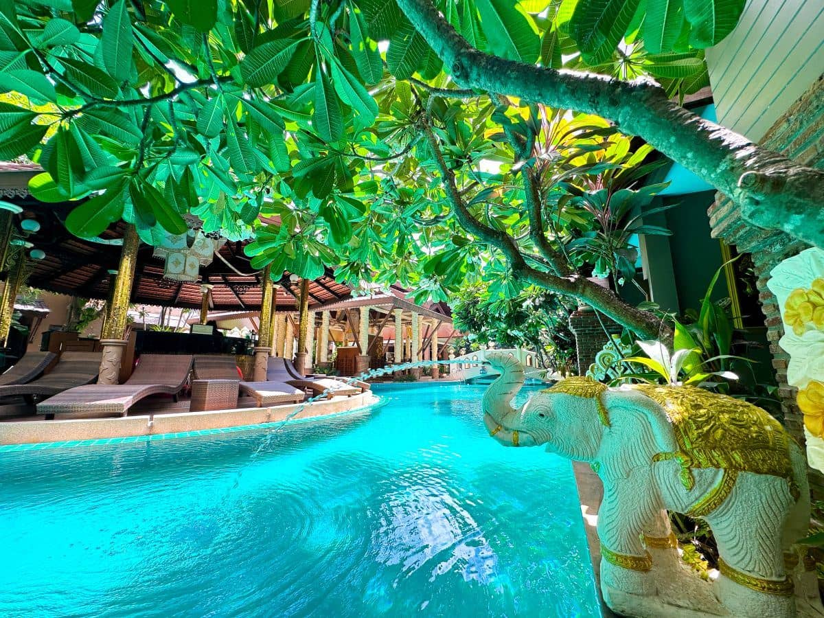 pools-outdoor-pool