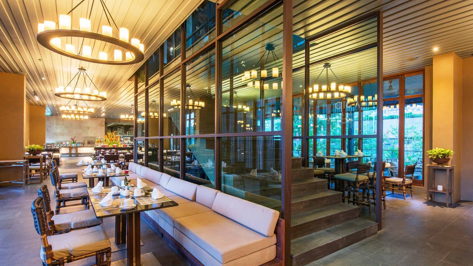 restaurants-sail-restaurant