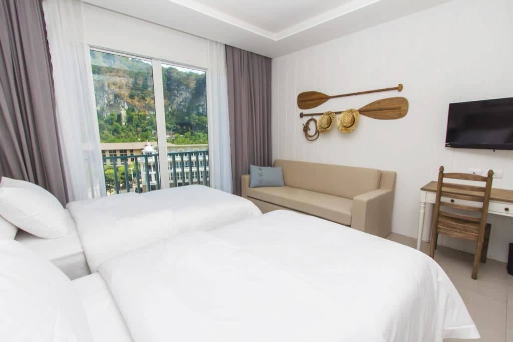 rooms-deluxe-cliff-view