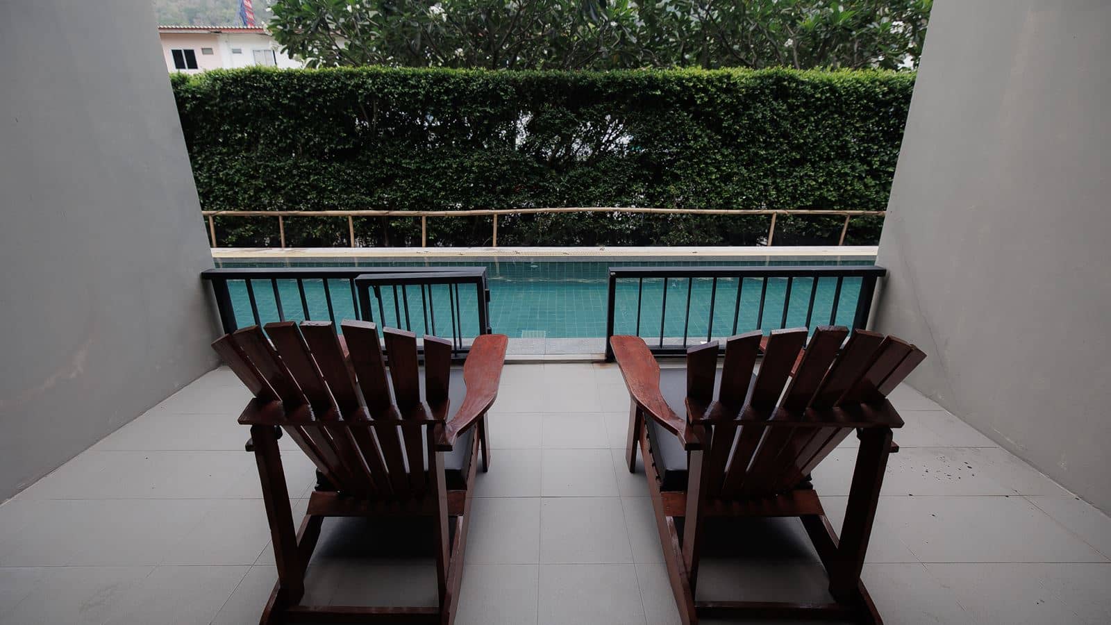 rooms-jazz-pool-access-room