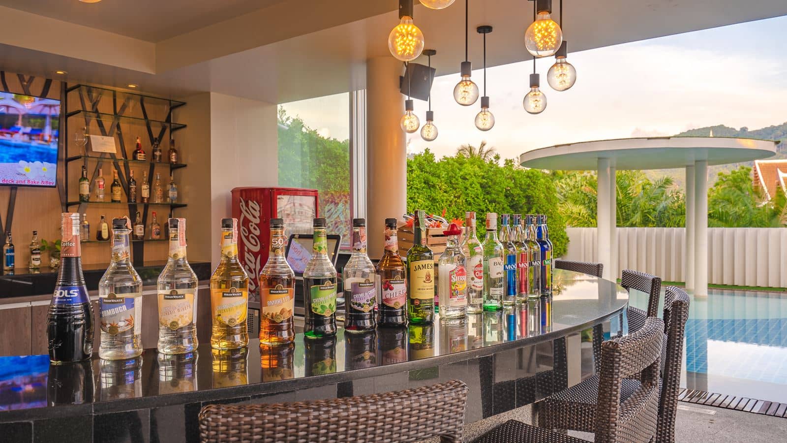 bars-pool-desk-bar