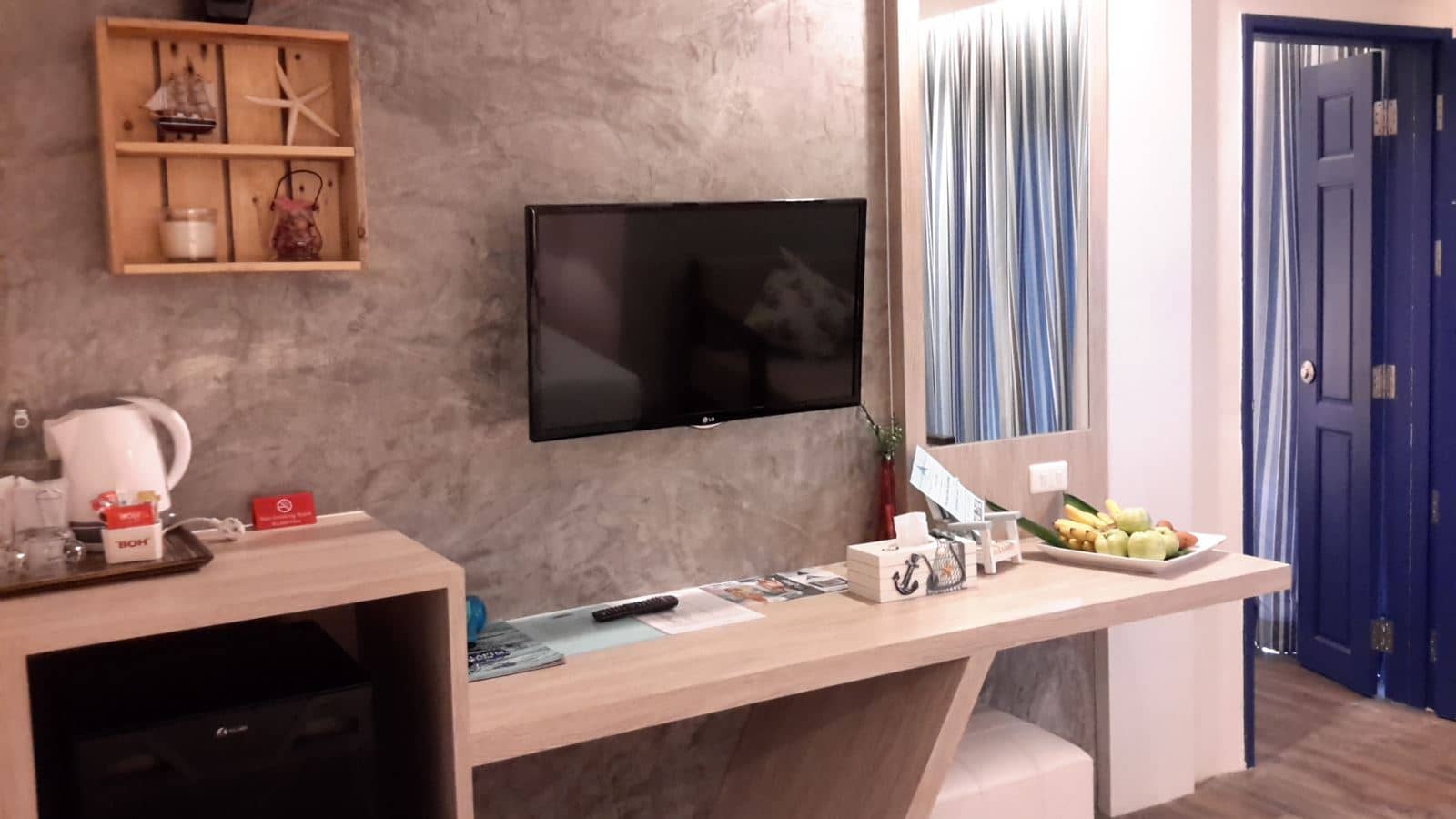 rooms-family-room