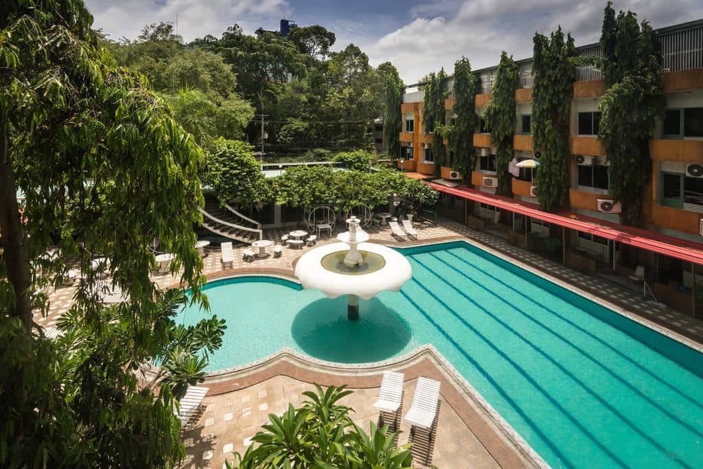 pools-outdoor-pool