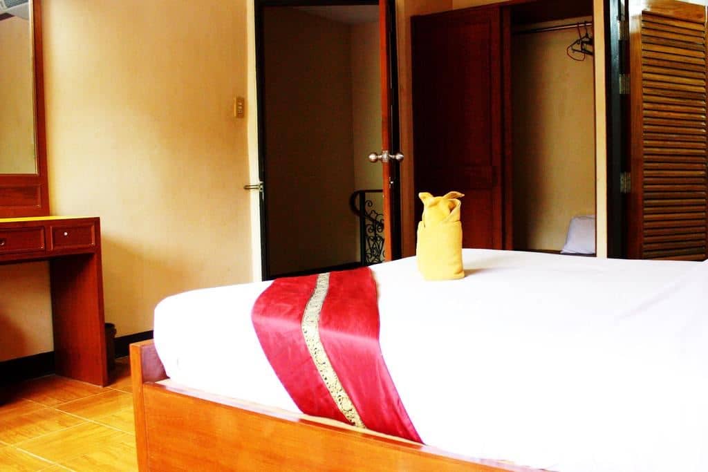 rooms-superior-room