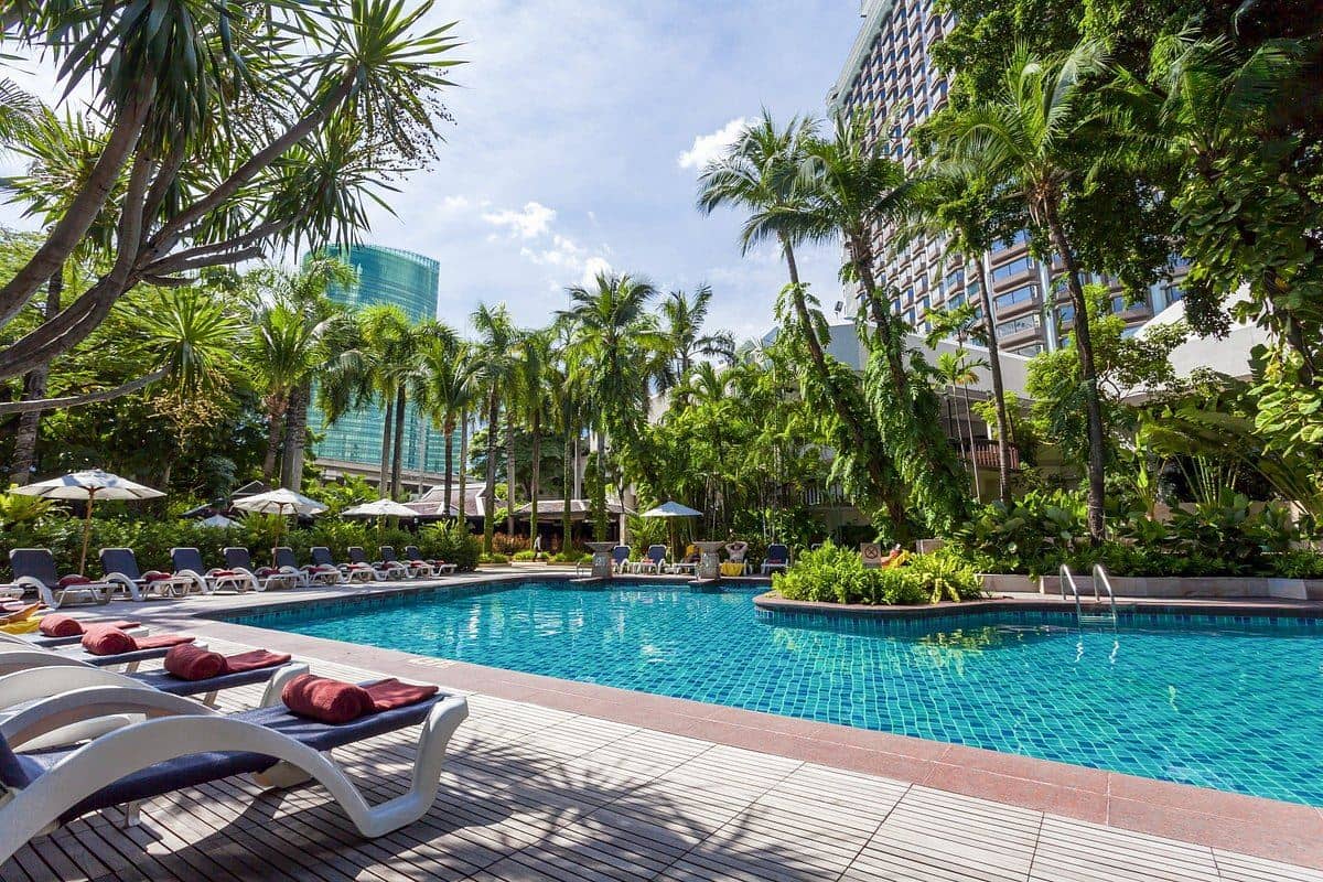 pools-outdoor-pool