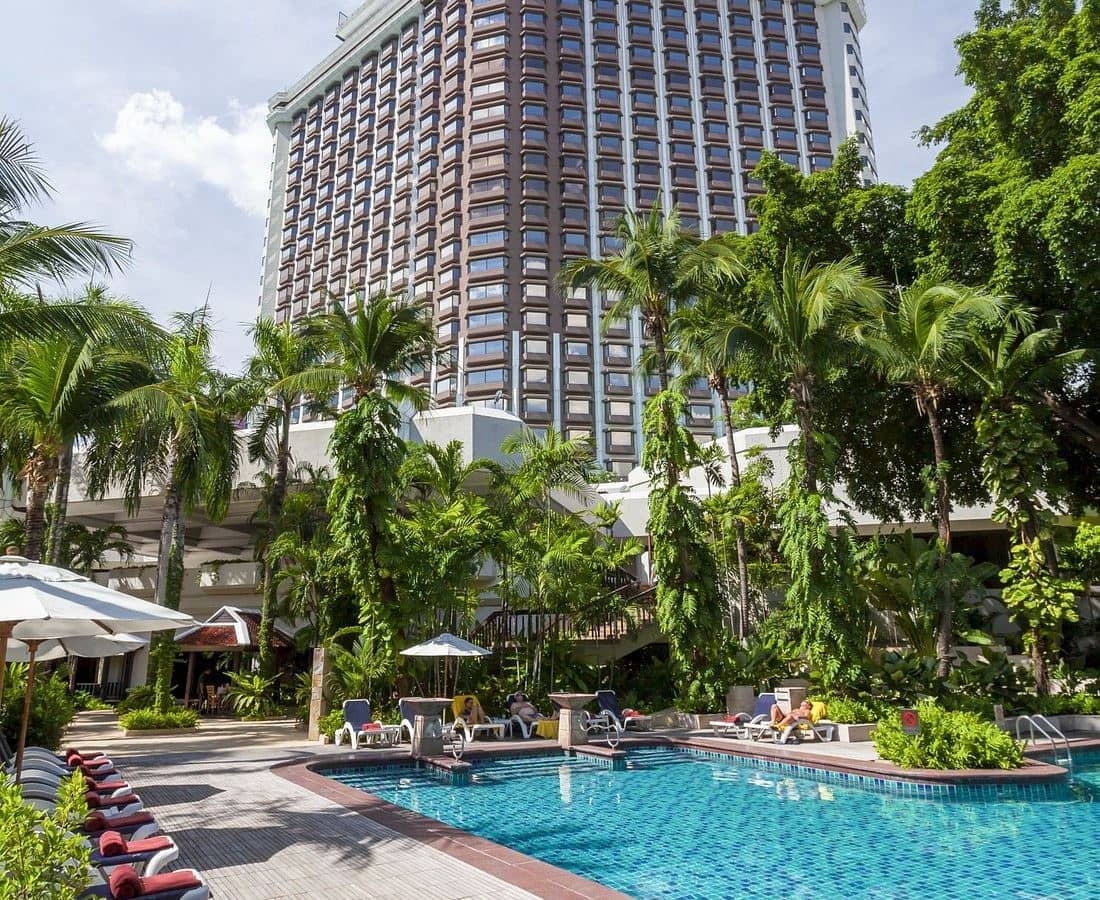 pools-outdoor-pool