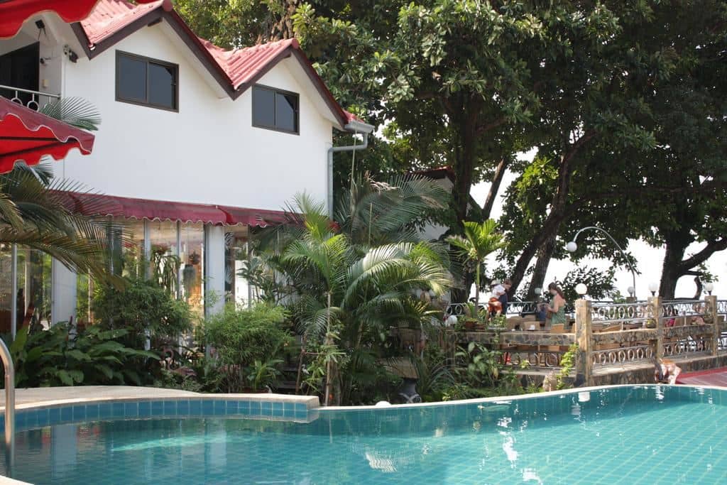 pools-outdoor-pool