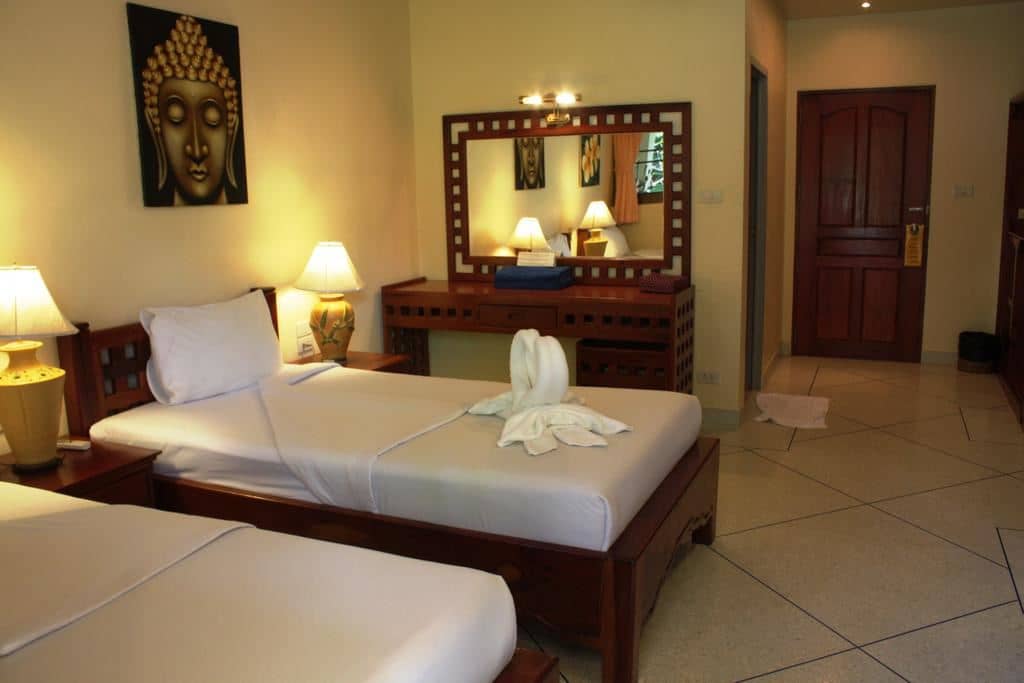 rooms-superior-room