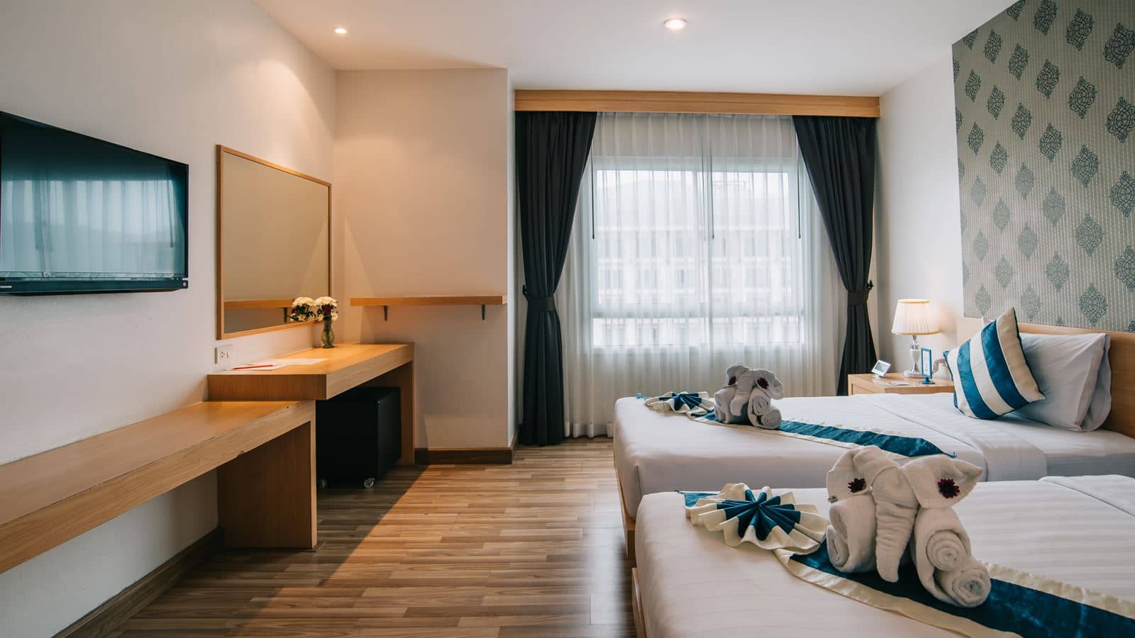 rooms-superior-room