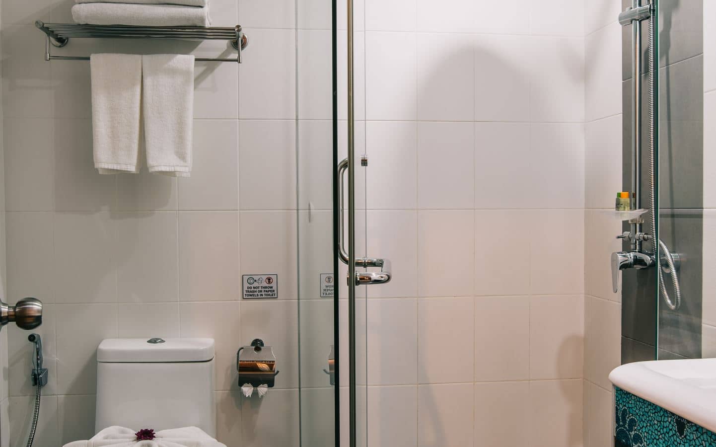 rooms-deluxe-room