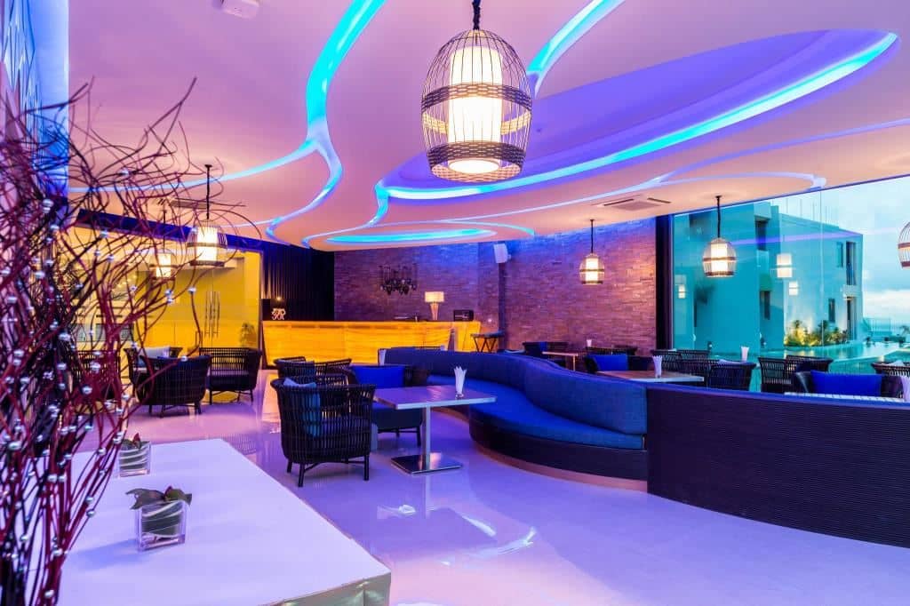 restaurants-pano