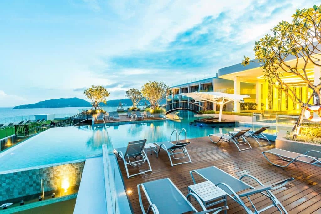 pools-outdoor-pool