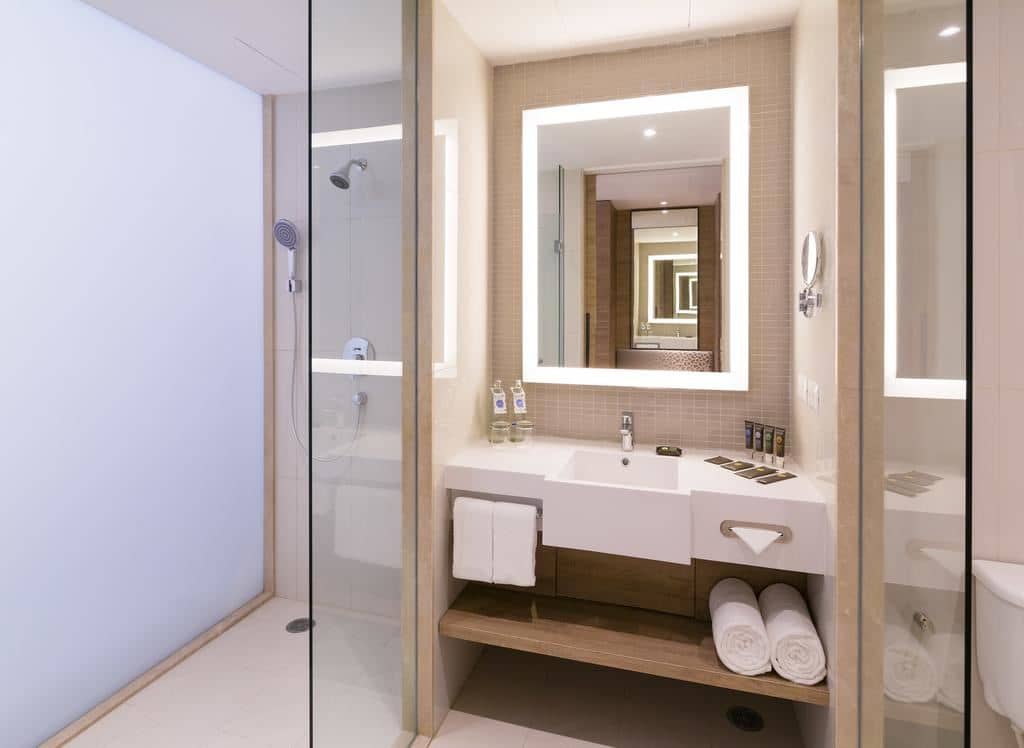 rooms-superior-room