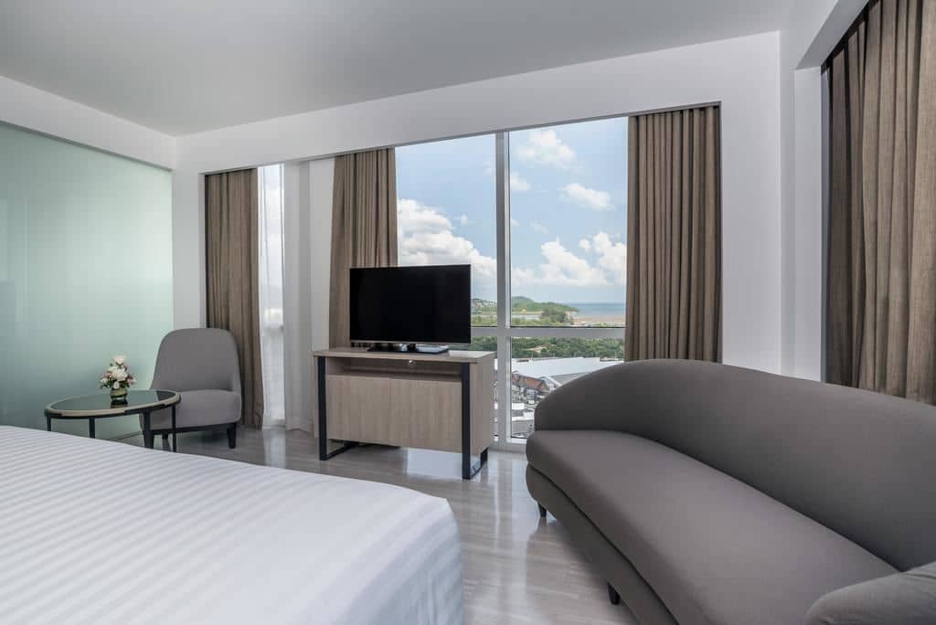 rooms-executive-suite