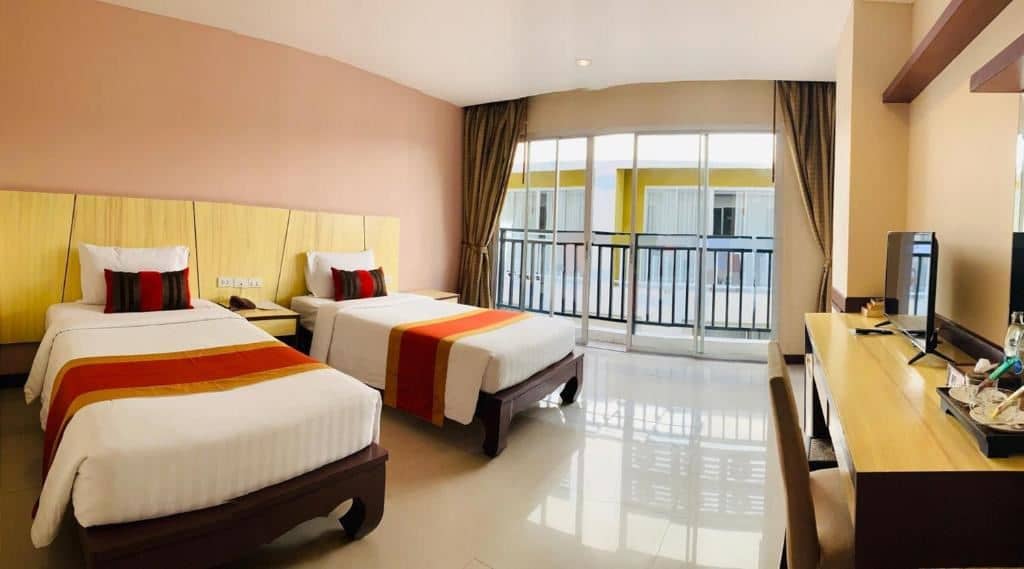 rooms-superior-room