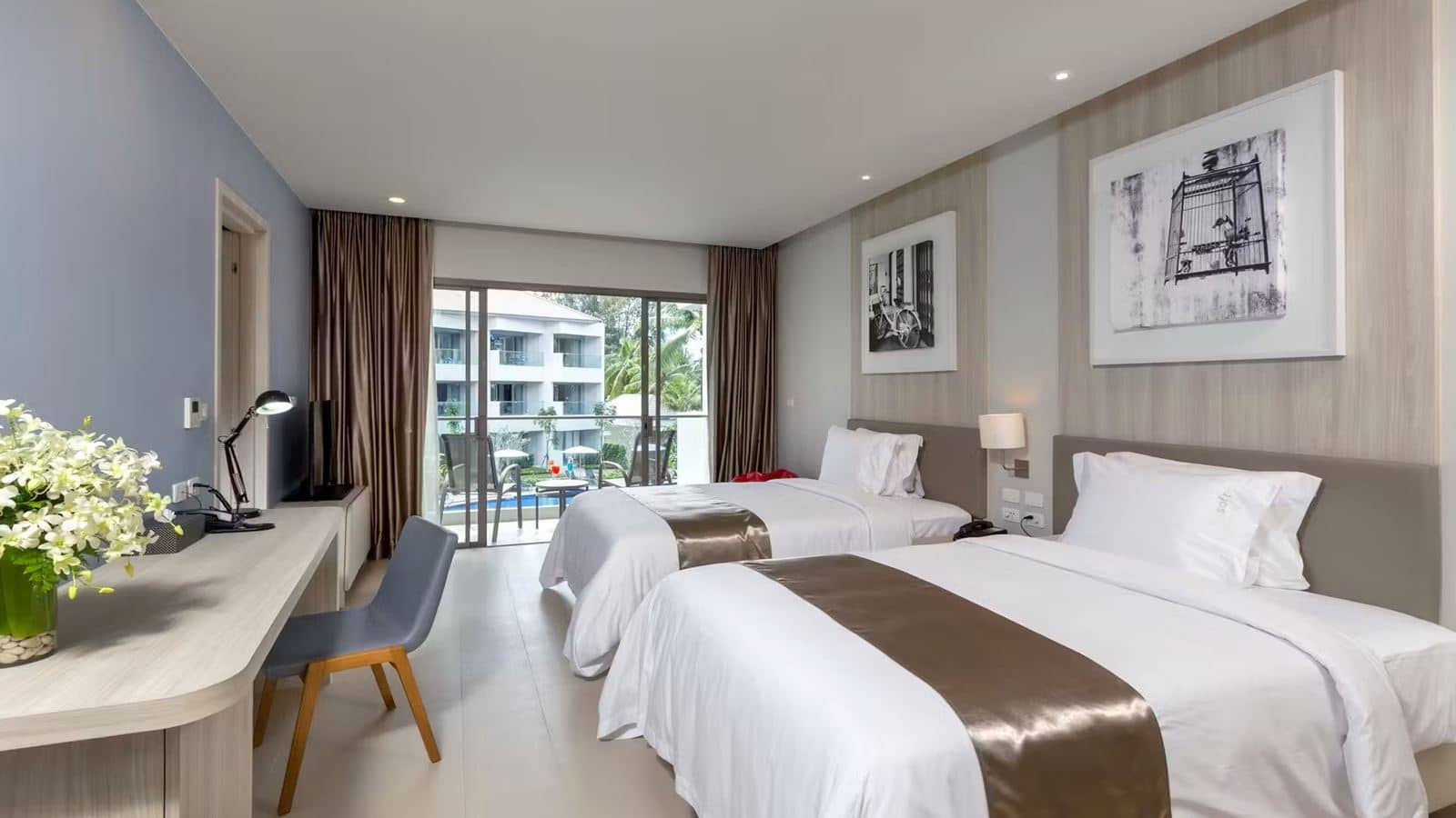 rooms-twobedroom-suit-beach-wing