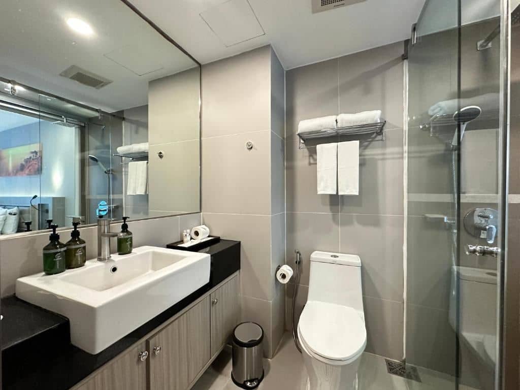 rooms-premium-superior-king-room