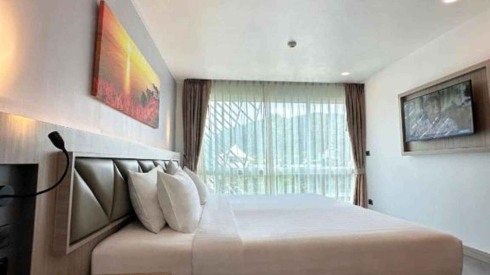 rooms-premium-superior-king-mountain-view