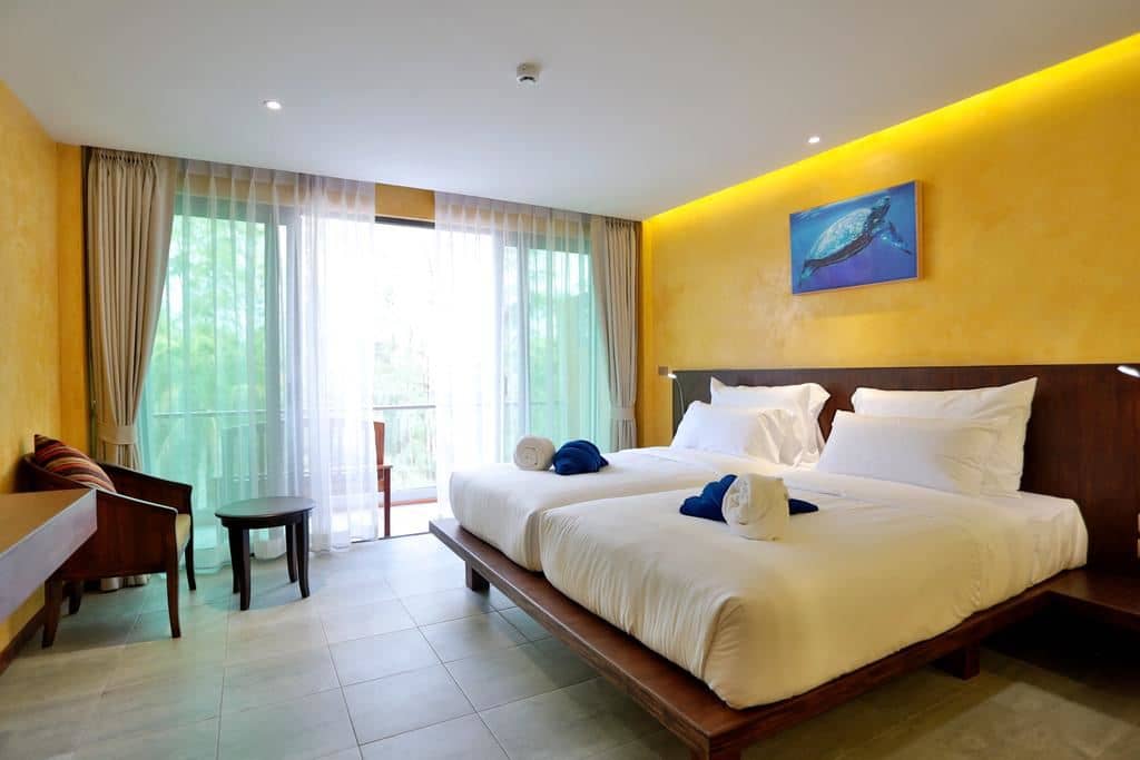 rooms-deluxe-lagoon-view