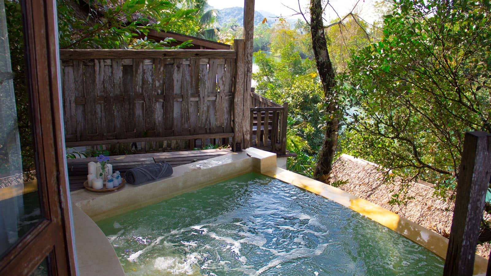 rooms-villa-river-view-with-plunge-pool
