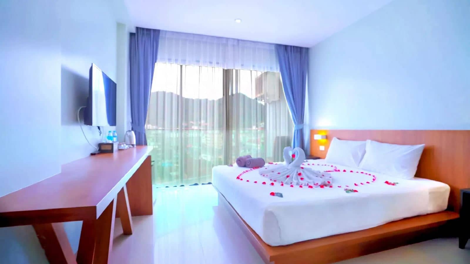 rooms-superior-room