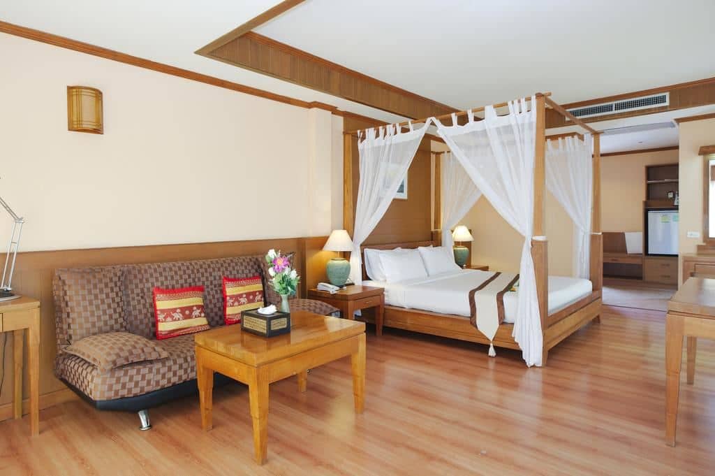 rooms-grand-deluxe-suite-sea-view