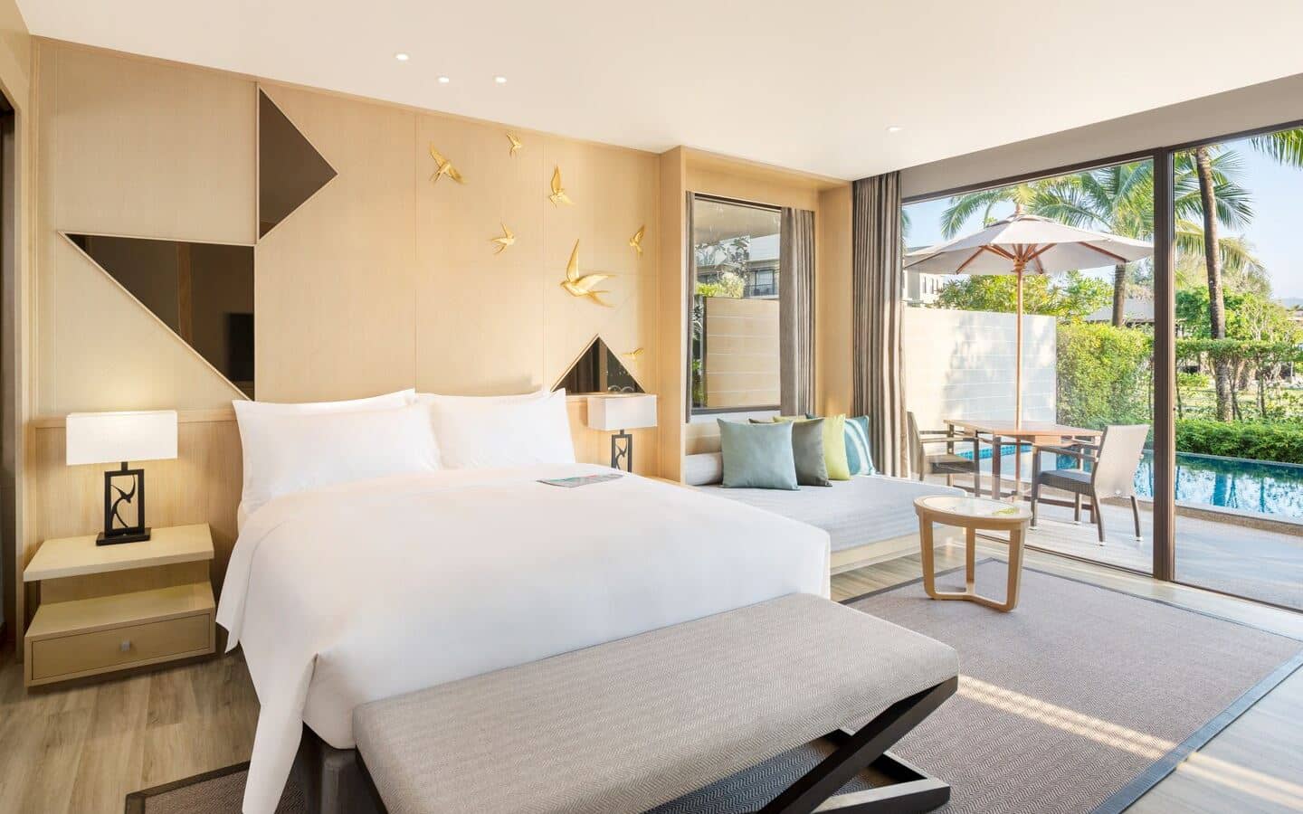rooms-pool-villa-2nd-chd-share-bed
