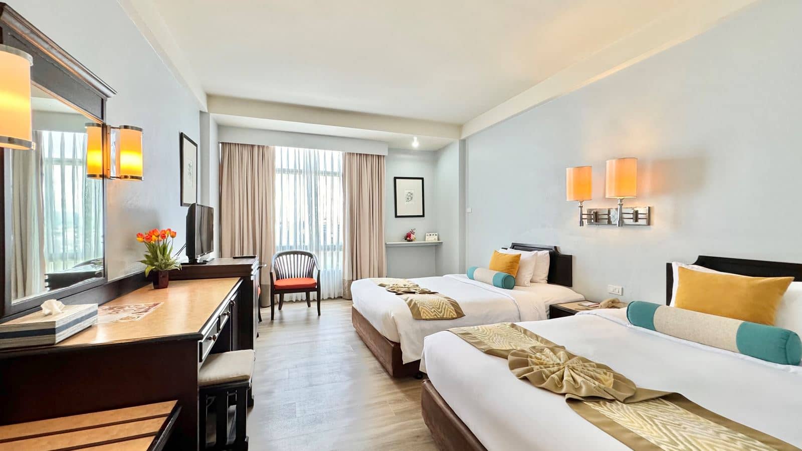 rooms-deluxe-room