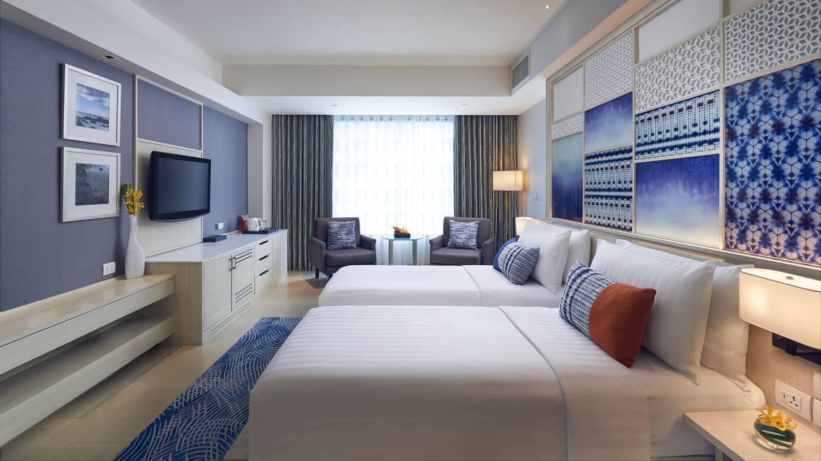 rooms-deluxe-room