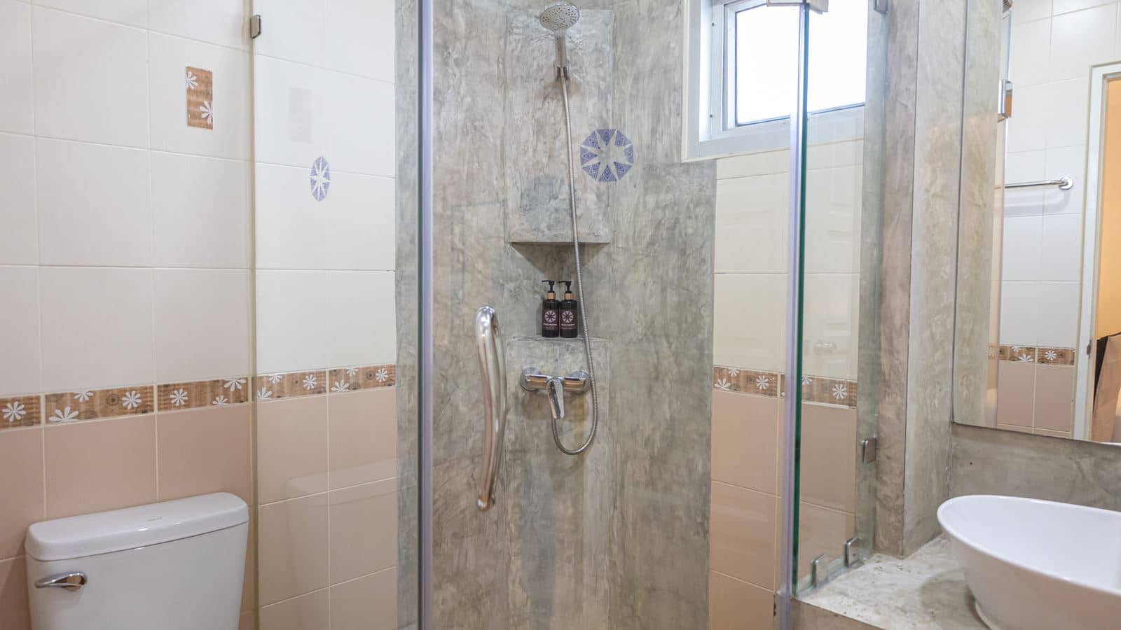 rooms-standard-room