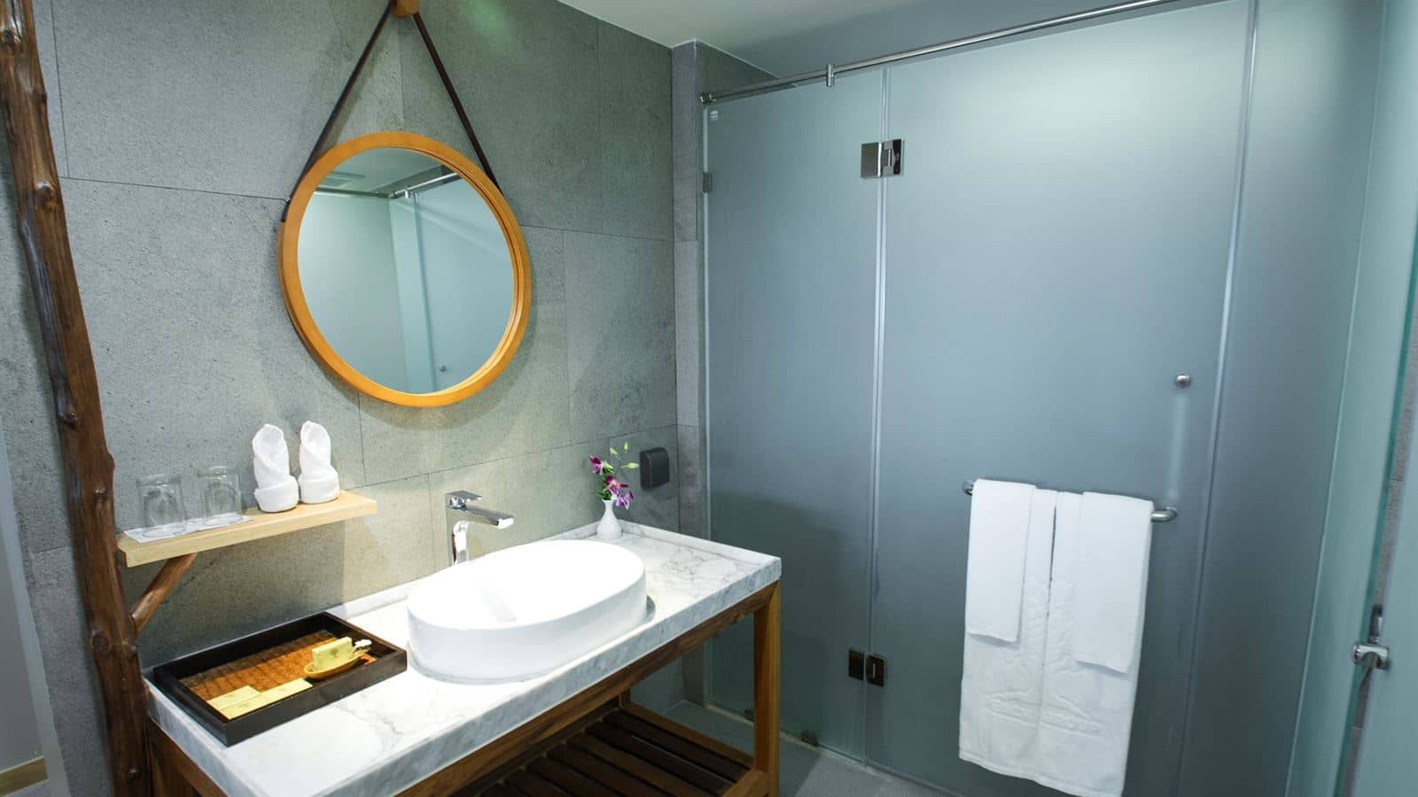 rooms-canna-deluxe-room