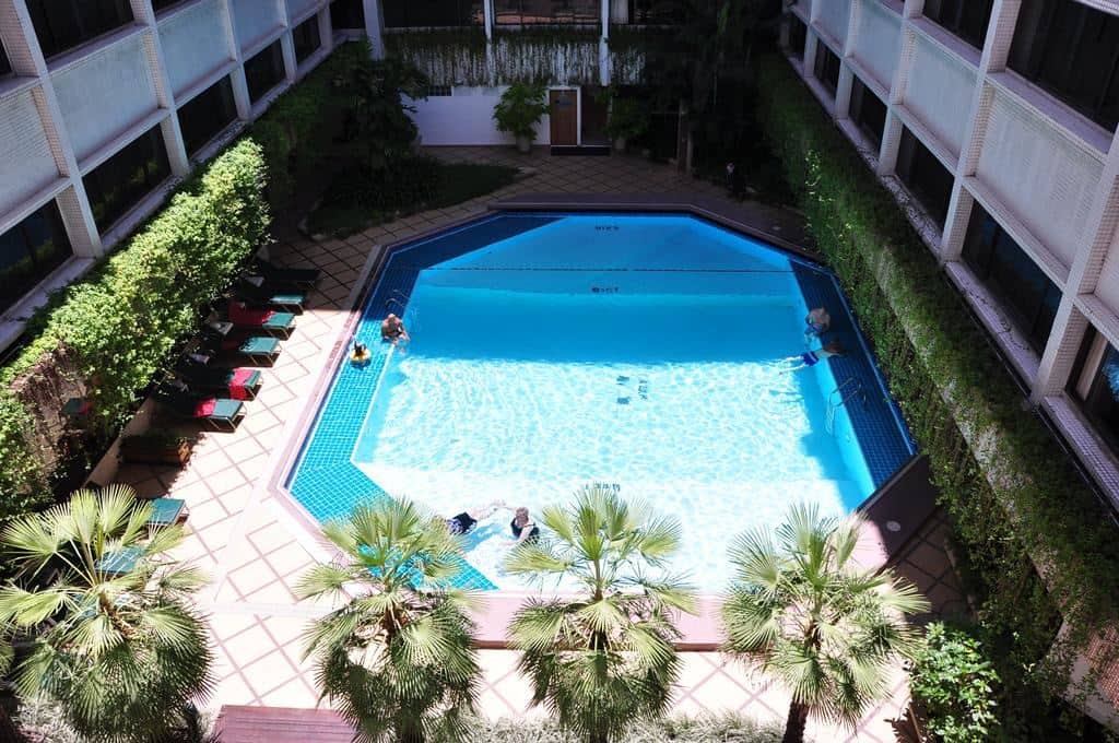 pools-indoor-pool