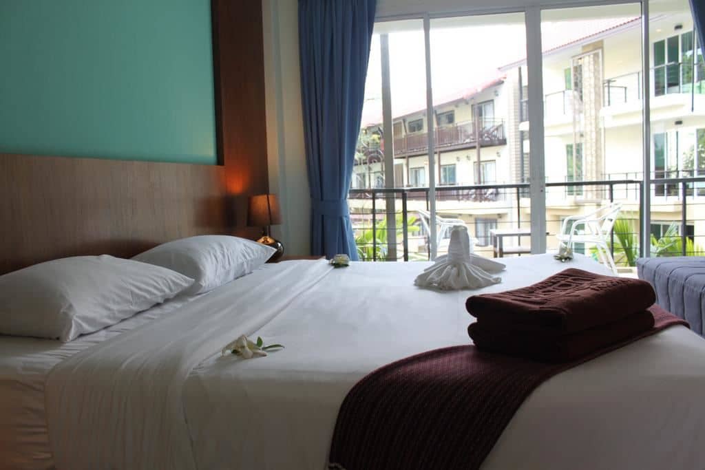 rooms-deluxe-room