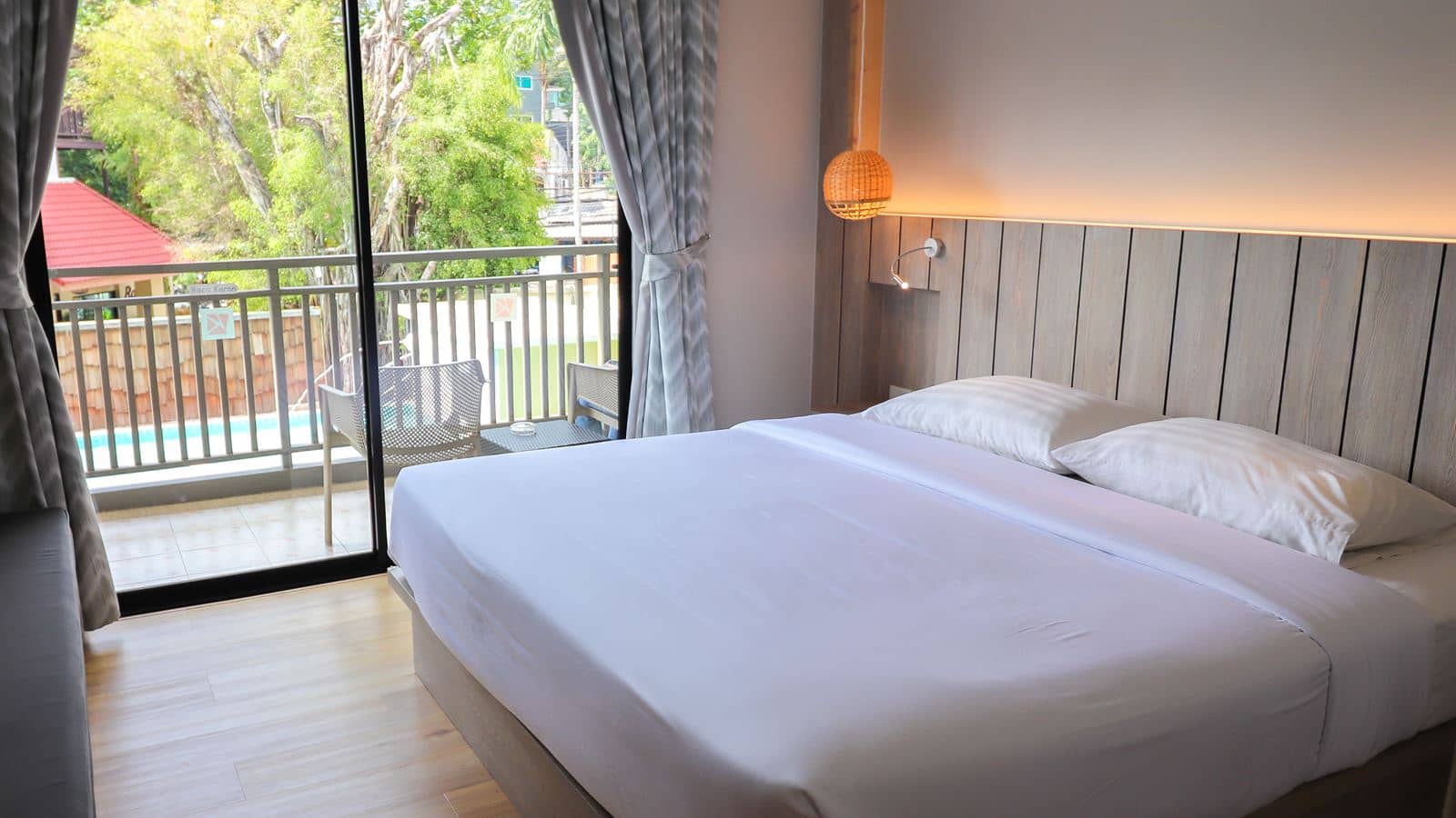 rooms-comfy-room