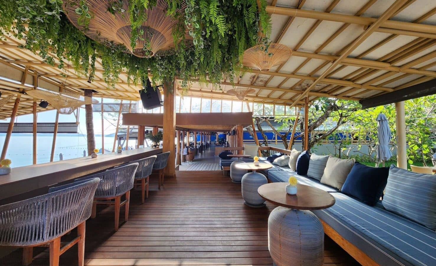 bars-beach-bar