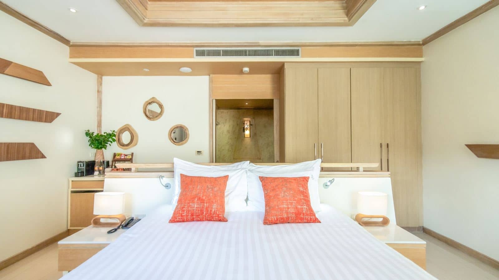 rooms-garden-pool-villa