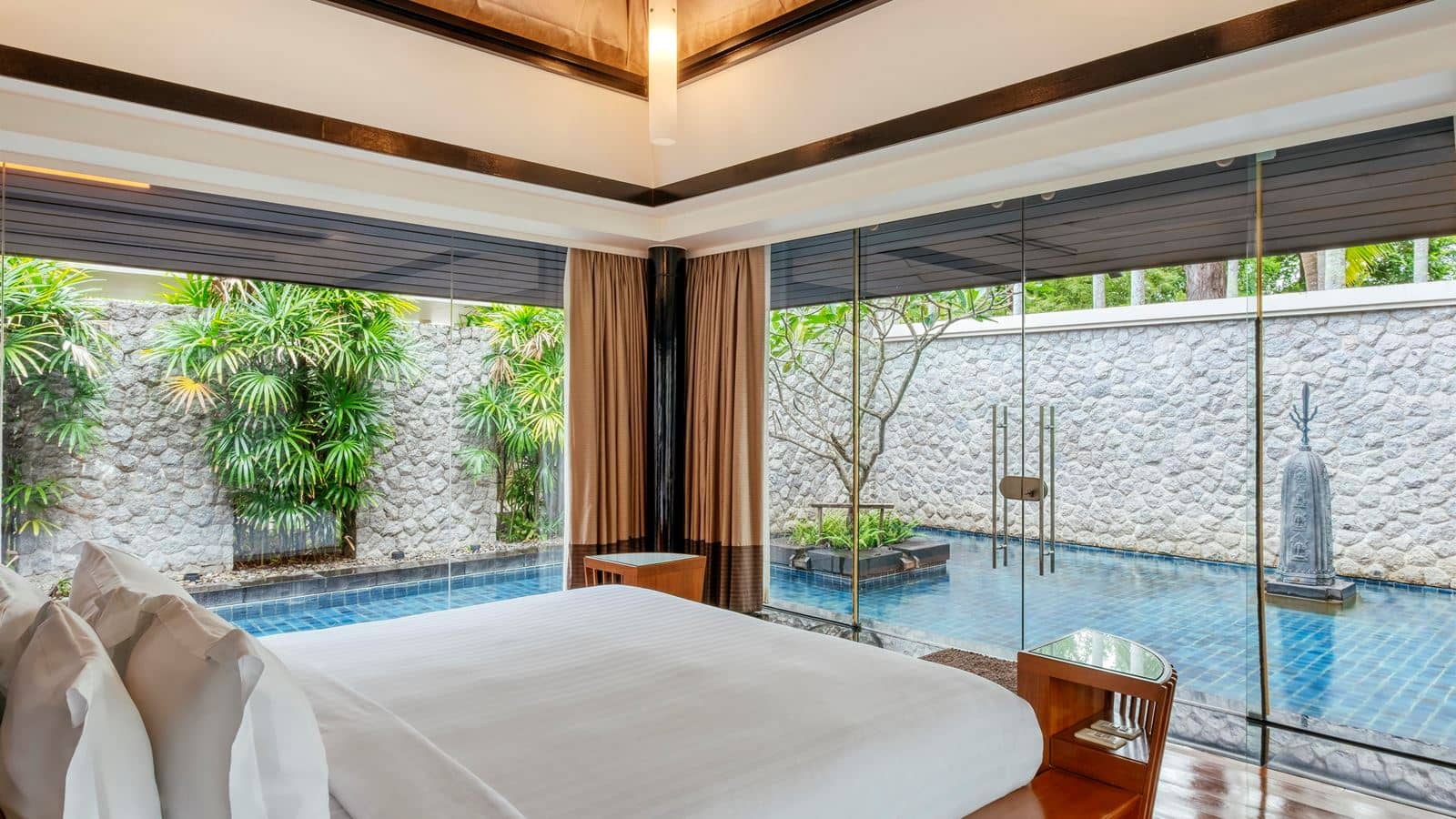 rooms-one-bedroom-doublepool-villa
