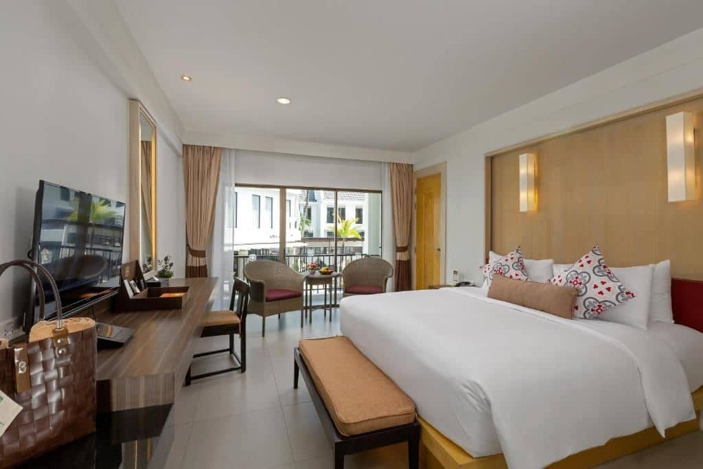 rooms-deluxe-room