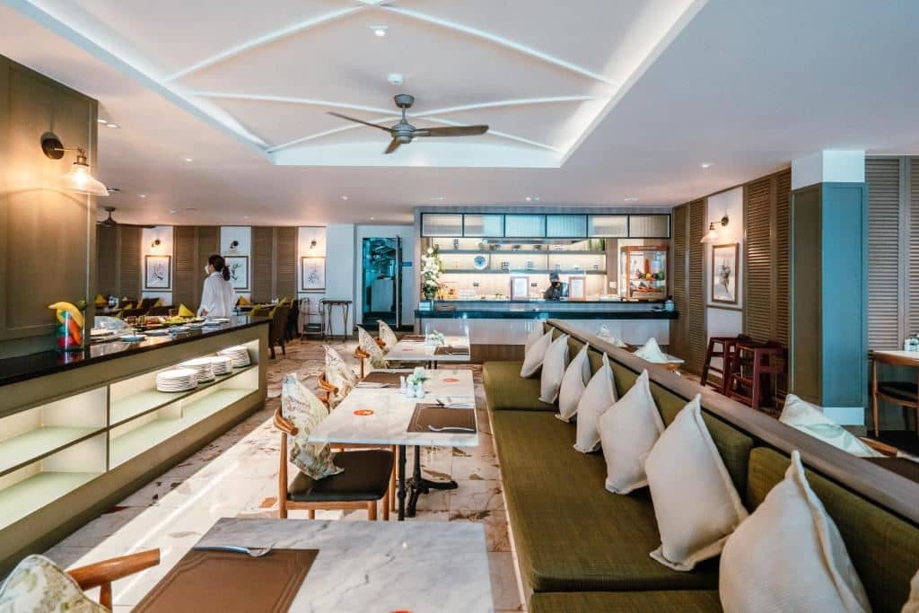 restaurants-restaurants