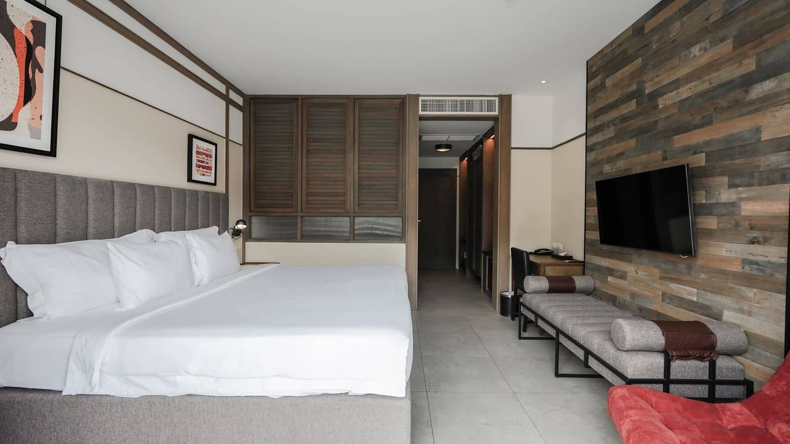 rooms-deluxe-pool-access
