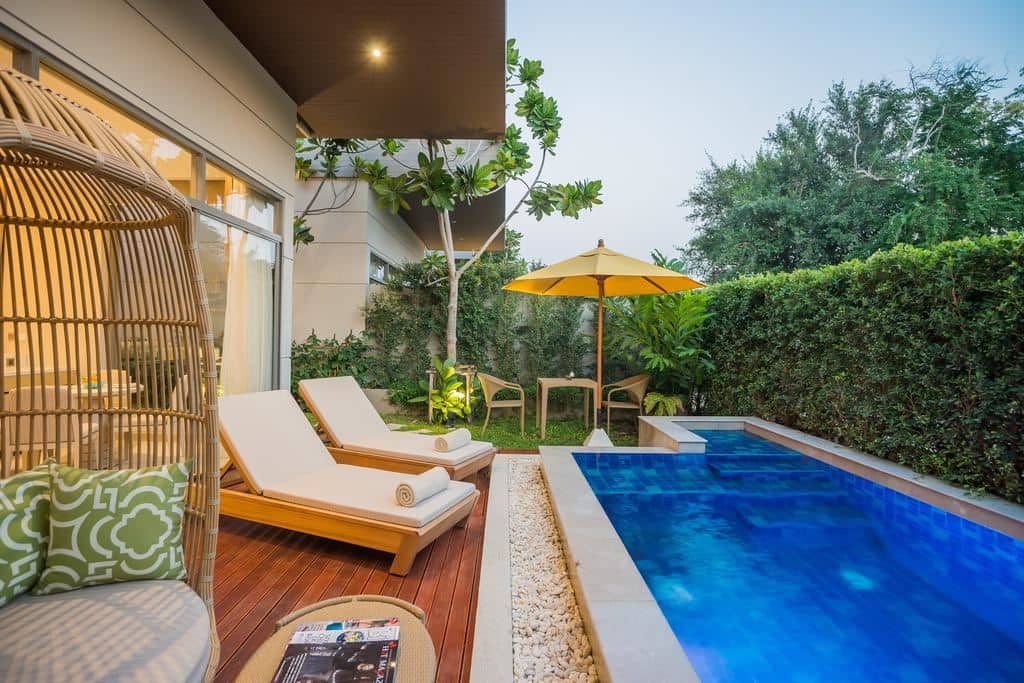 rooms-pool-villa