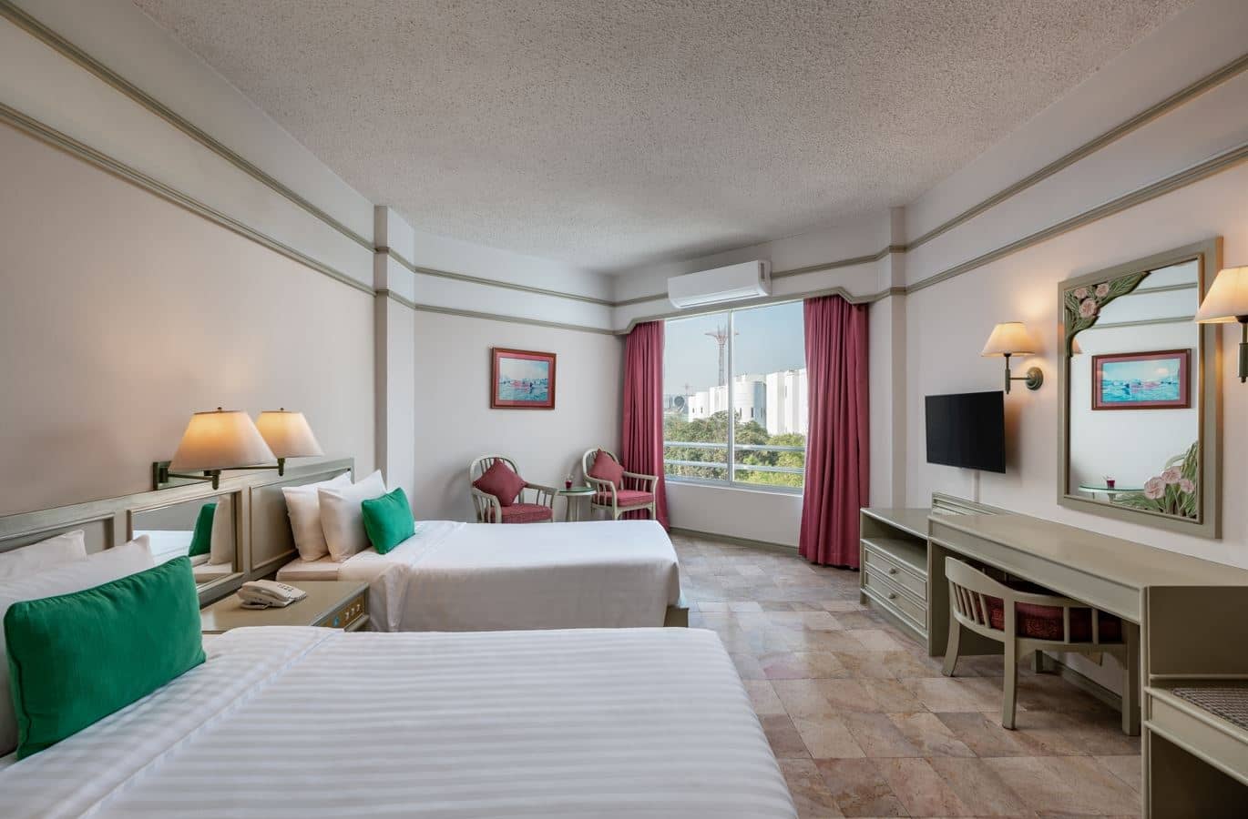 rooms-superior-tropical-view