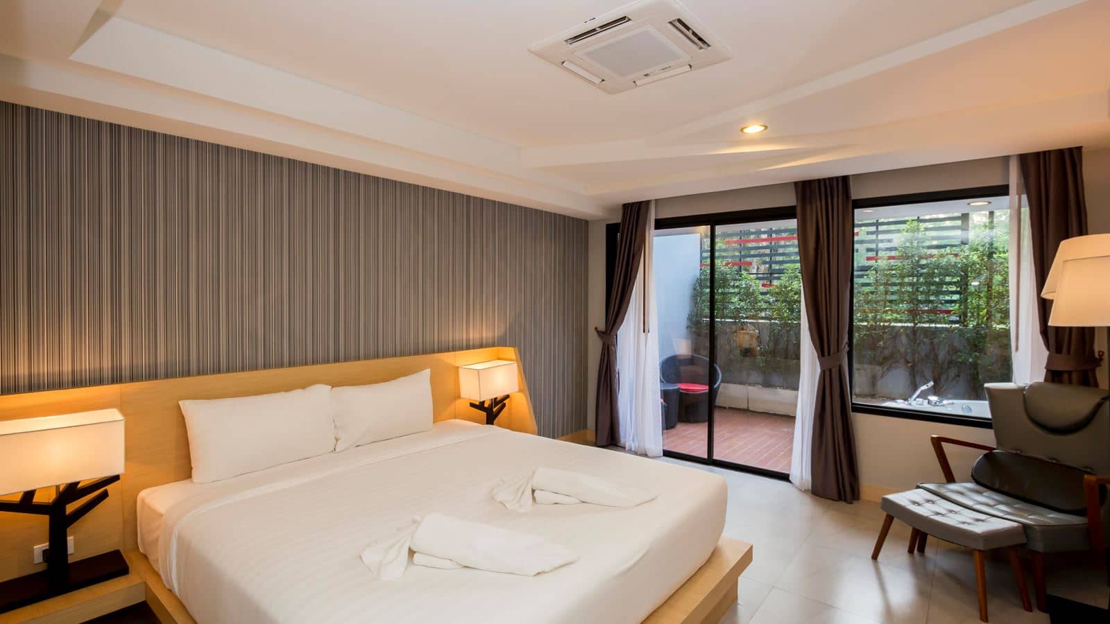 rooms-chill-apple-grand-deluxe