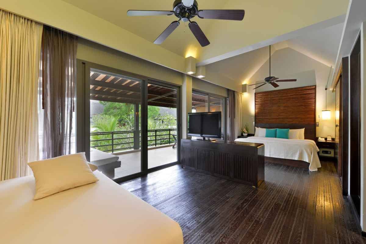 rooms-deluxe-room