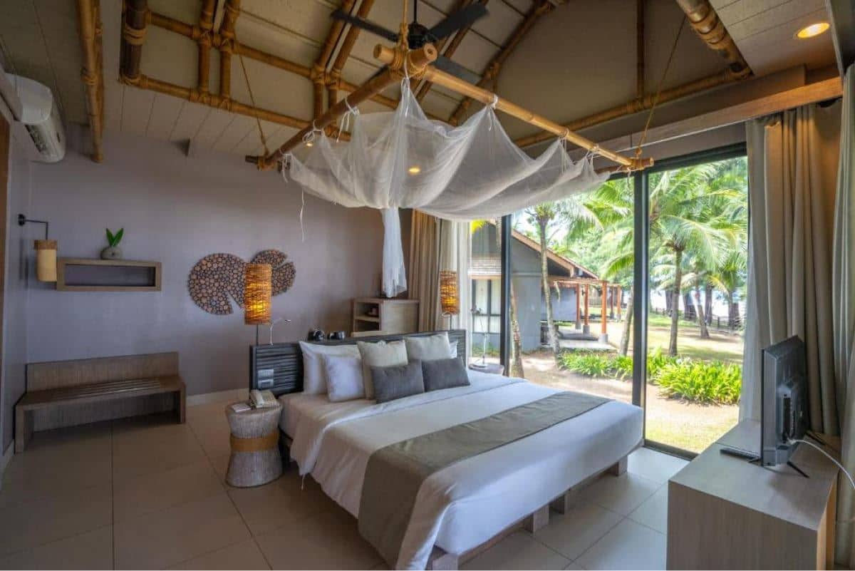 rooms-deluxe-villa-sea-view