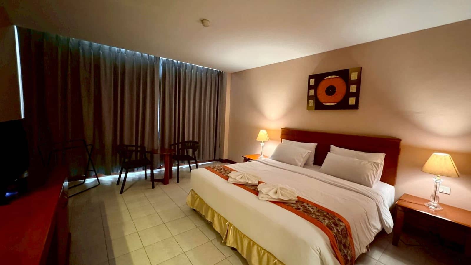 rooms-superior-poolview