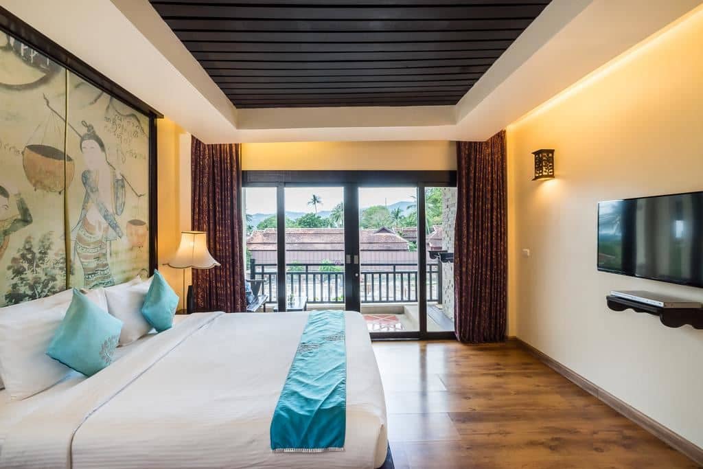rooms-deluxe-room