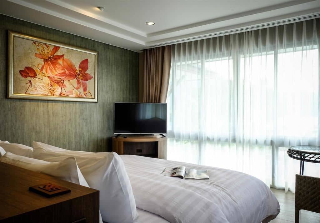 rooms-pool-villa